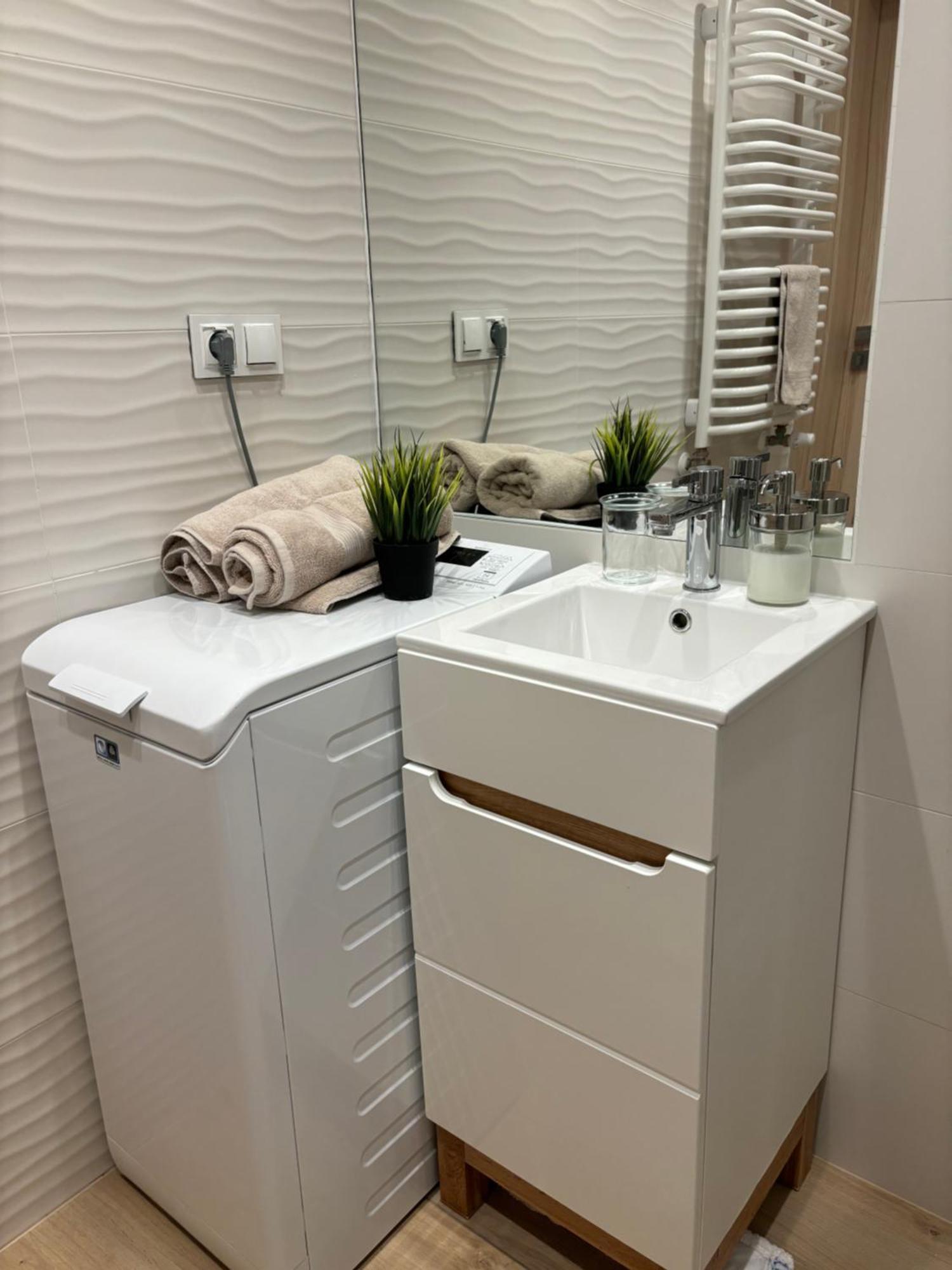 Chopin Park Lux Apartment, Self Check-In 24H, Free Parking, Air-Conditioning Poznan Room photo